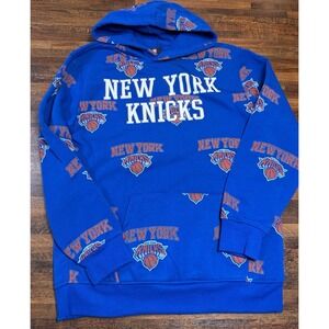 Rare NBA New York Knicks hoodie with all over basketball design.  Youth sz 18/20